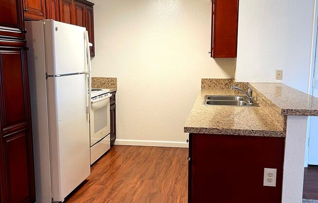 1 bed, 1 bath, 637 sqft, $2,000, Unit 162