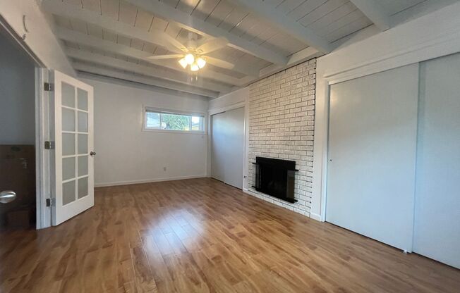 Charming 3BR/2BA Home with Garage and Private Yard in Long Beach