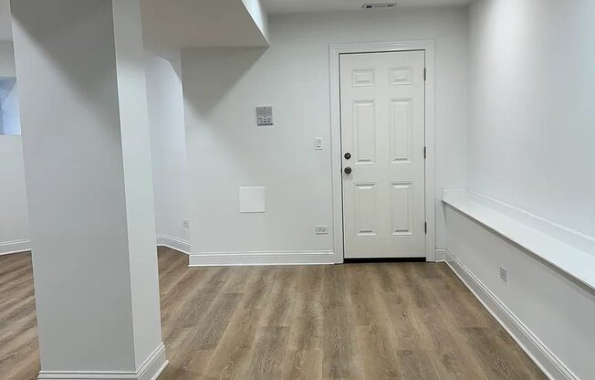 2840 W FULTON