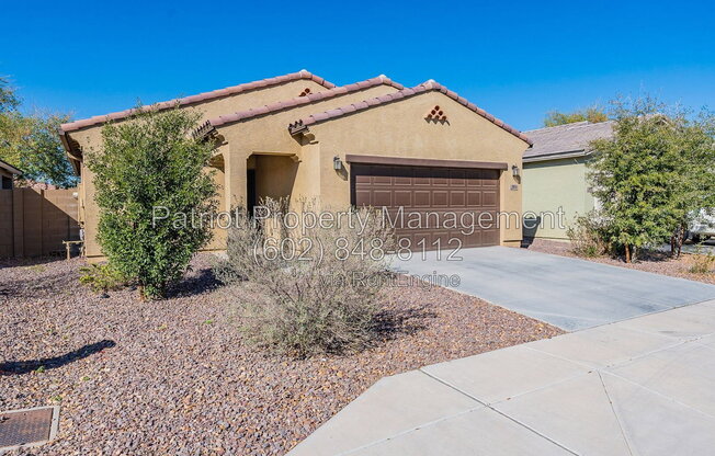 3 beds, 2 baths, 1,364 sqft, $1,900