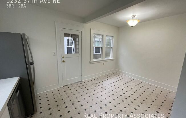 3 beds, 2 baths, 1,740 sqft, $3,550