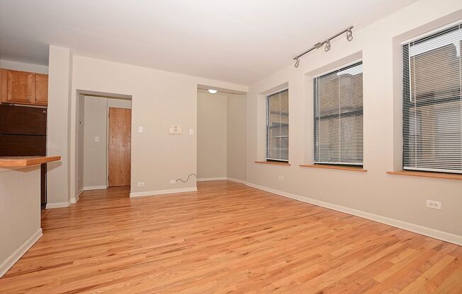 Beautiful 1Bed/1Bath in South Shore!