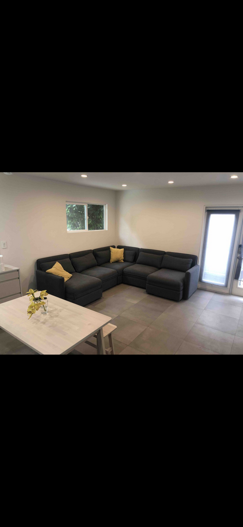 1 bed, 1 bath, 500 sqft, $2,395, Unit 2645 1/2 (middle unit)