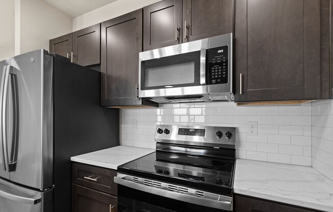 2 beds, 1 bath, 1,143 sqft, $1,650, Unit H-405