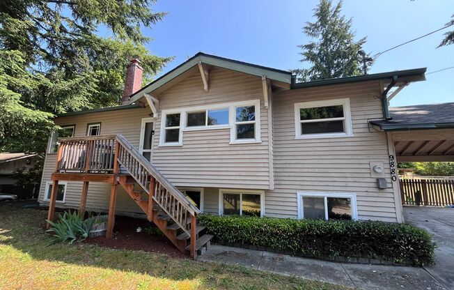 Spacious 4-Bedroom Home Across from Silverdale Hospital