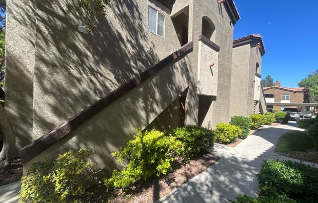 2 beds, 2 baths, $1,395, Unit 1101