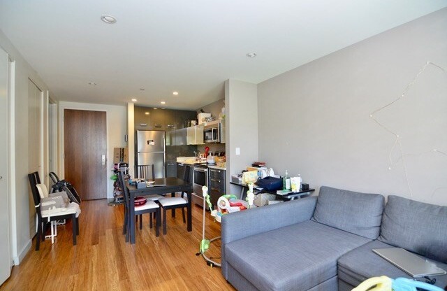 1 bed, 1 bath, 578 sqft, $3,000, Unit 304