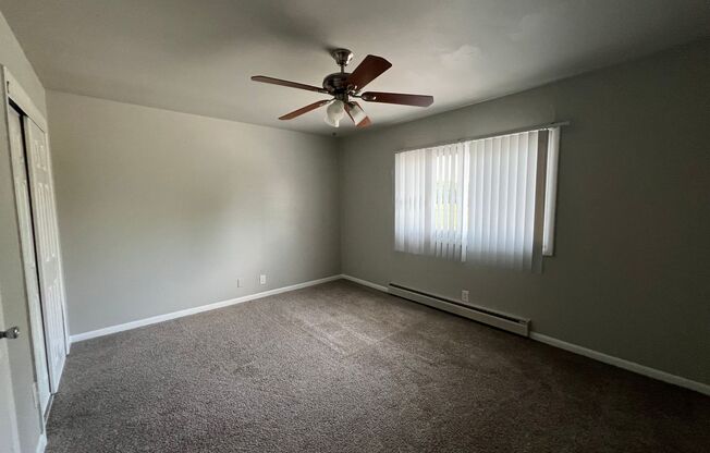 1 bed, 1 bath, 560 sqft, $1,135, Unit 25