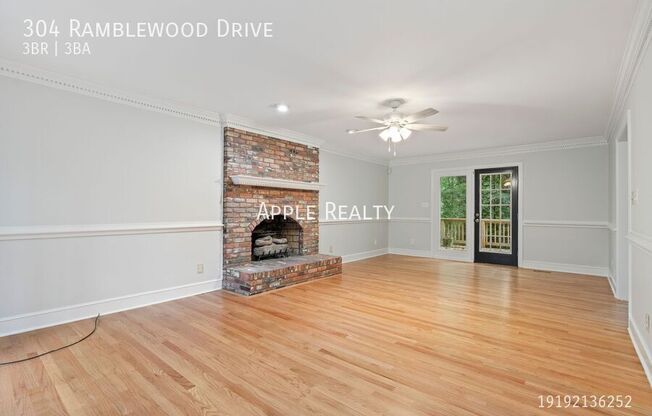 304 RAMBLEWOOD DR