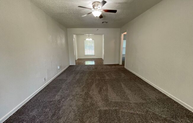 2 beds, 1 bath, $950