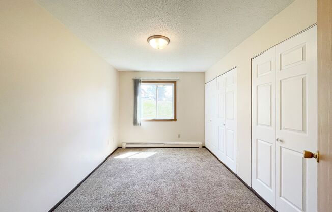 1 bed, 1 bath, 600 sqft, $785, Unit 705-5