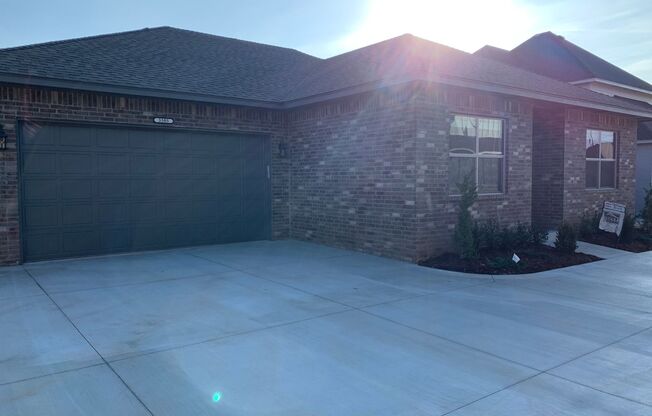 3 bedroom, 2 bathroom, 2 car garage Gated Neighborhood