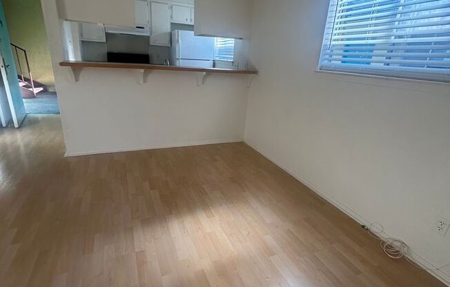 Studio, 1 bath, 400 sqft, $1,125, Unit WWK-404