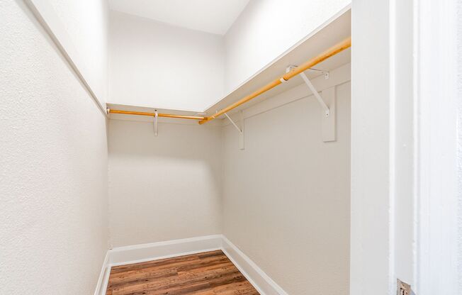 Studio, 1 bath, 348 sqft, $1,237, Unit 309