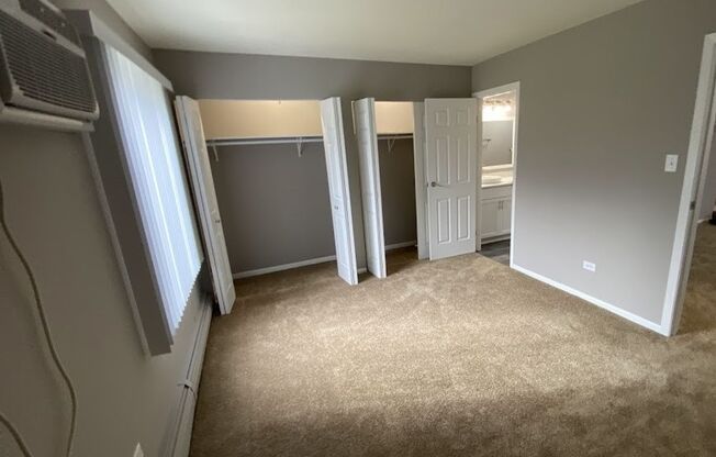 2 beds, 1 bath, 984 sqft, $1,695, Unit 155 118