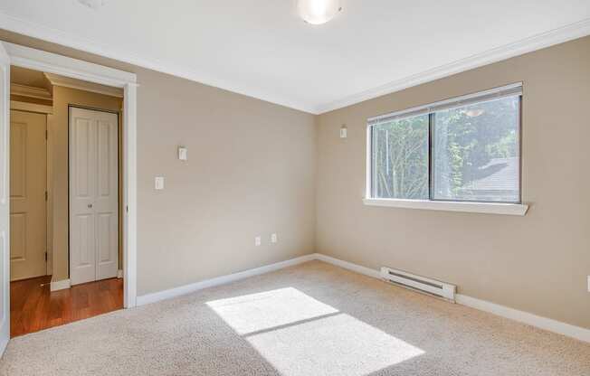 Bedroom 2 at Whispering Brook Apartments, Des Moines,98198