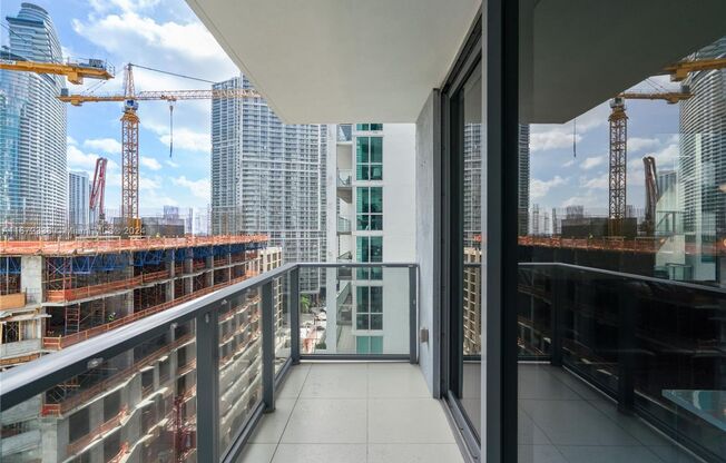 31 SE 6th Street # 18-08 (A11672338)