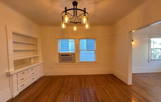 J Street (2221, 2223)