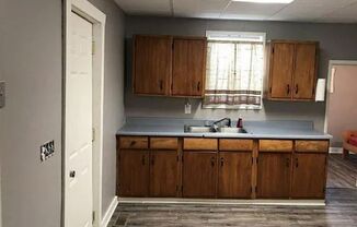 2 beds, 1 bath, $949