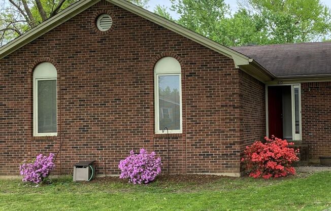 Beautiful Ranch Home Located in Woodlawn Park