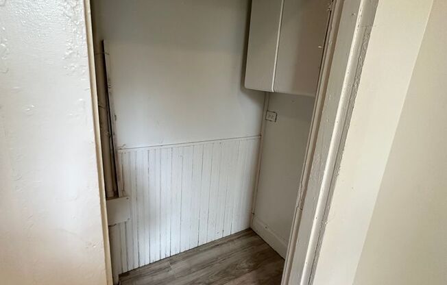 3 beds, 1 bath, $700