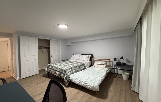 3 beds, 2 baths, 1,100 sqft, $3,500, Unit B