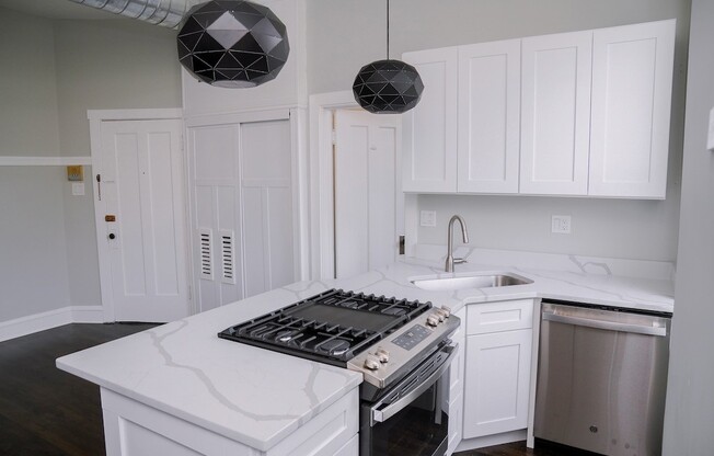 3559 Ashland