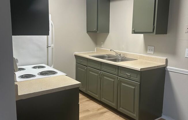 1 bed, 1 bath, 504 sqft, $799, Unit 1425