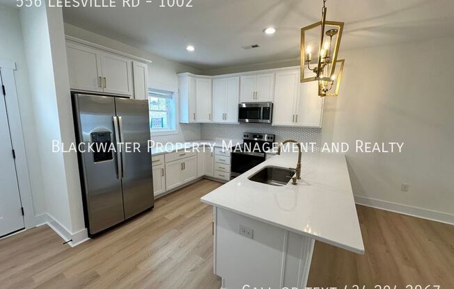 556 LEESVILLE RD