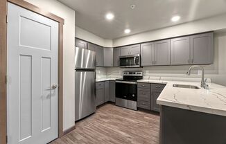 Studio, 1 bath, 652 sqft, $1,600, Unit Unit 103