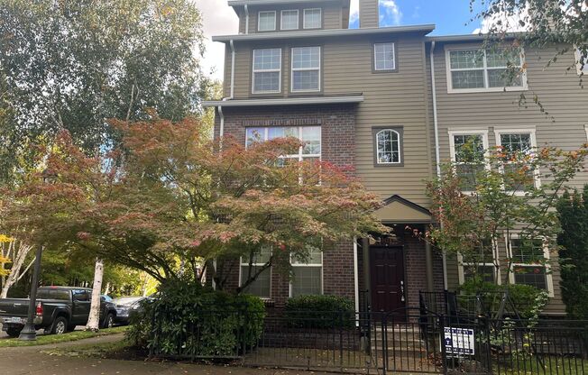 Beautiful Corner Lot 3BD* 3BA* Townhome Located In Orenco Gardens Quiet Neighborhood **Bed & Full Bath Located On First Level!**