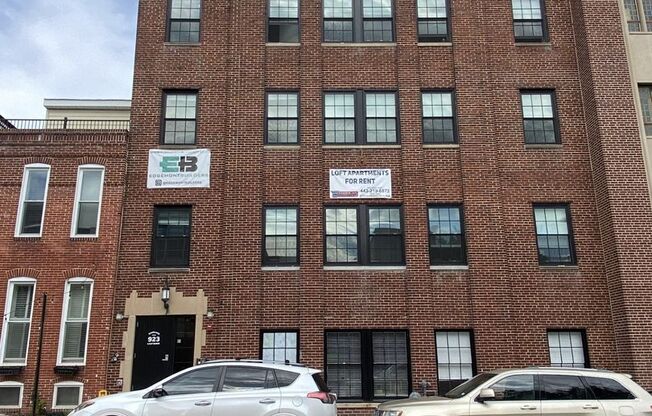 923 S East Ave
