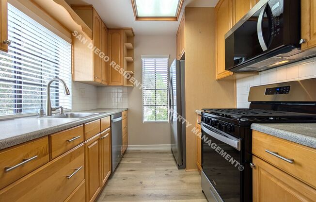 Highly Updated 2-Bedroom Condo in Prime Mira Mesa Location!