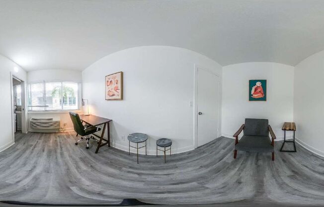 2 beds, 1 bath, 800 sqft, $2,000, Unit 14