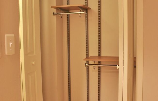 Studio, 1 bath, $1,595, Unit 005