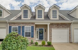 Beautiful 2-Bed, 2.5-Bath Townhouse in Harbor Village - SPECIAL OFFER