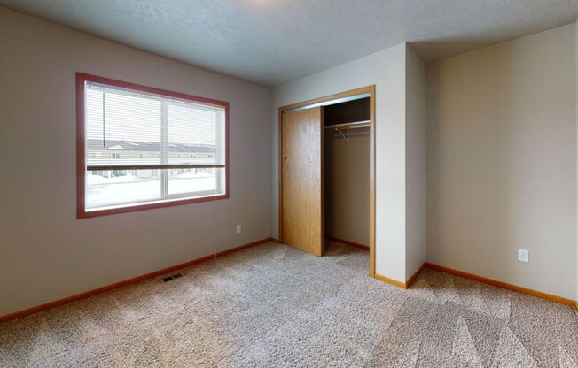 2 beds, 1.5 baths, $1,395, Unit Condo 1361