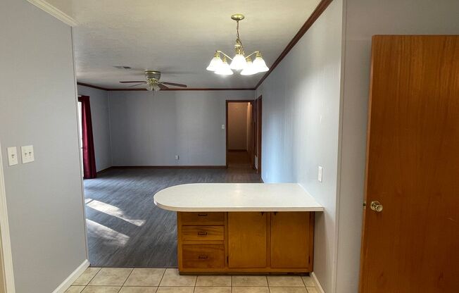 3 beds, 2 baths, $1,335