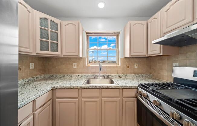 3 beds, 2 baths, 3,113 sqft, $3,750