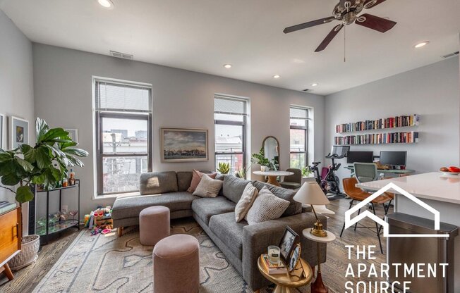 1131 W Madison St, Chicago IL 3F