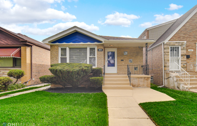 8935 S EUCLID AVE