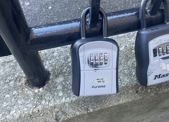 2 beds, 1 bath, 940 sqft, $2,350, Unit 13M