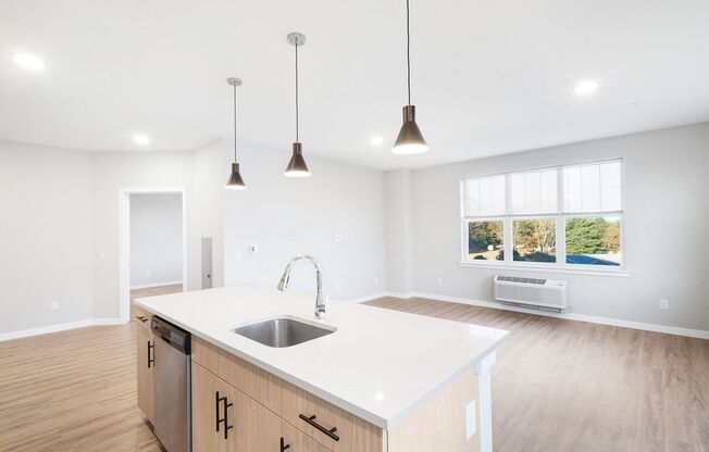 2 beds, 2 baths, 1,179 sqft, $2,800, Unit 4408