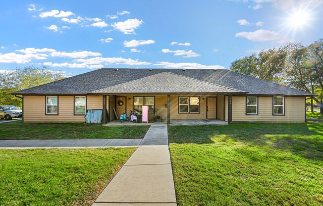 Welcome to this stunning 3-bedroom, 2-bathroom duplex located in the desirable area of Krum, TX!