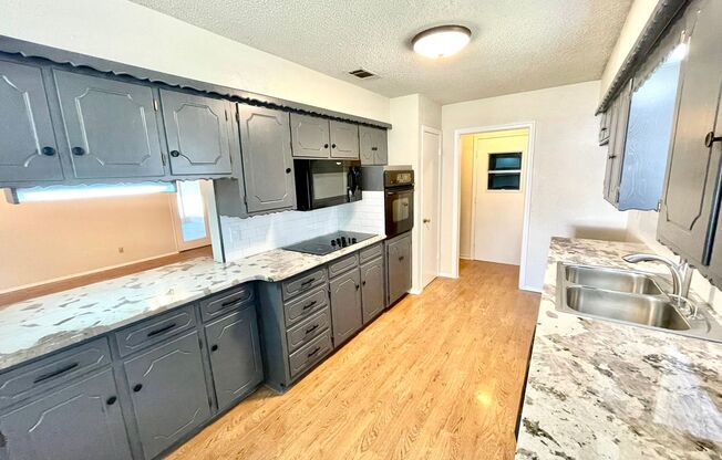 818 WORCESTER
