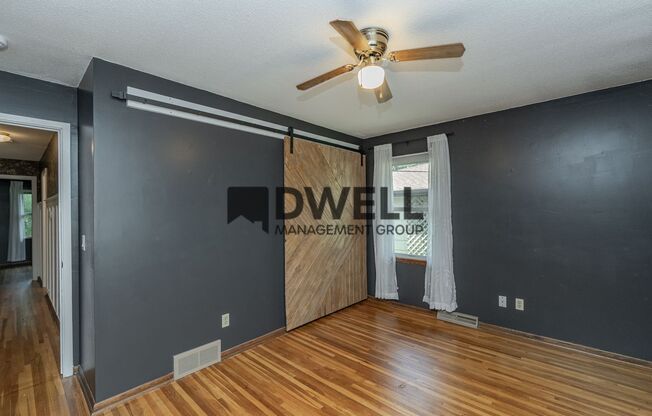 3 beds, 2 baths, $2,000, Unit # NORTHWEST