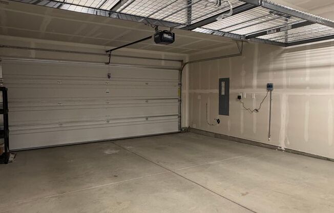 Spacious 4-Bedroom Home in a Great Neighborhood