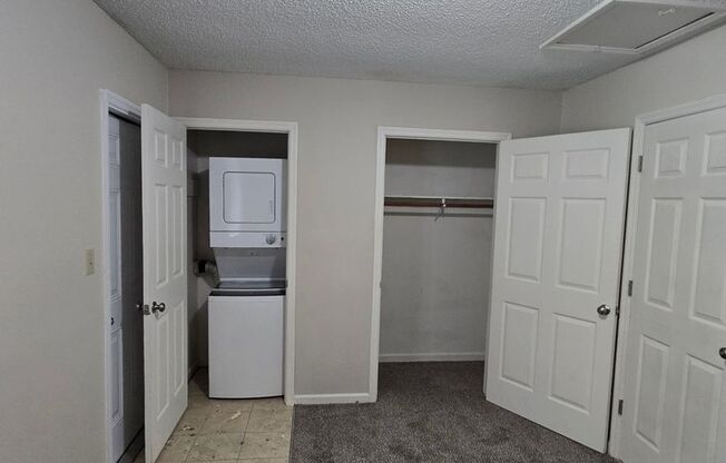 1 bed, 1 bath, 500 sqft, $925, Unit 264