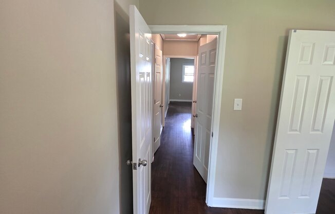 1311 SHANNONHOUSE DR