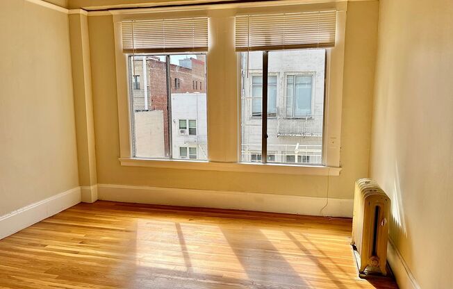 1 bed, 1 bath, 750 sqft, $2,450, Unit 502